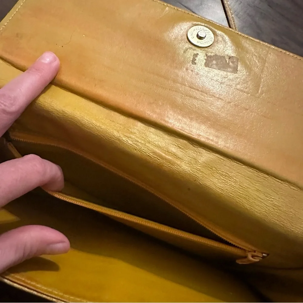 Vintage Snakeskin Purse - Picture 11 of 16